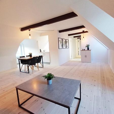 Beautiful Double Room In The Center Of City 란데르스 외부 사진